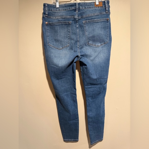 Judy Blue Jeans Women’s 11/30 Skinny Fit Denim Distressed JB88212 - Picture 4 of 10